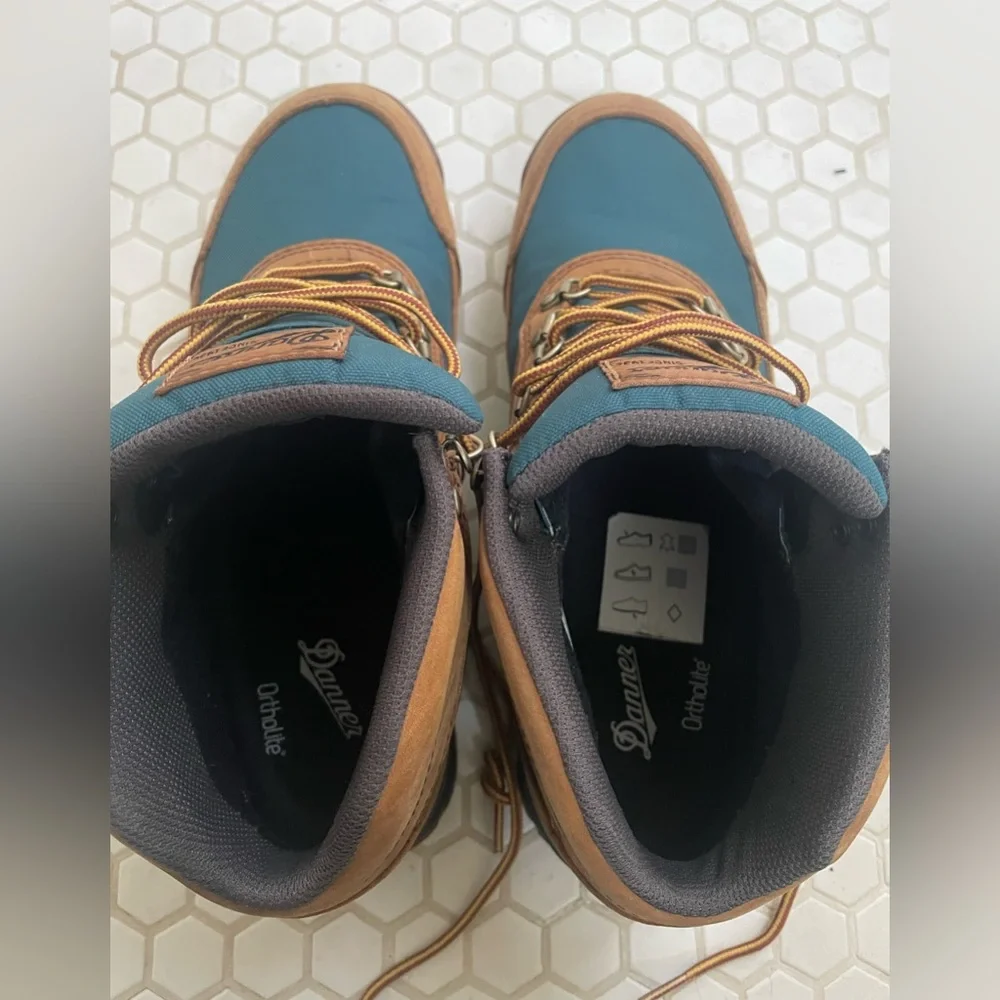 *Brand new* Danner Women’s Jag distressed brown/deep teal Boots - Picture 8 of 11